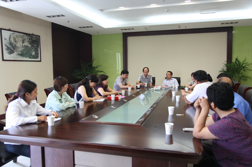 我院召开后勤仓库工作人员座谈会