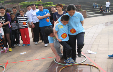 我院积极组队参与“健康家庭趣味运动会”
