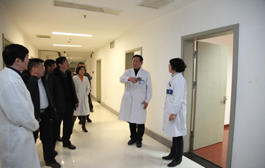 院领导节后首日深入一线现场办公